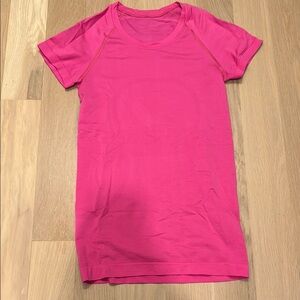 Lululemon Athletica Hot Pink Short Sleeve Tee